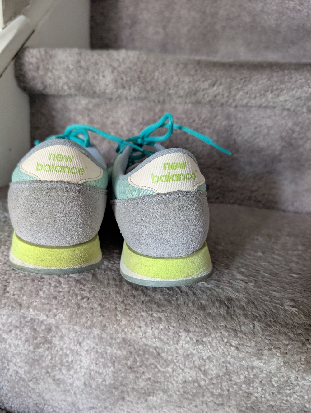 New Balance Teal & Gray Women's Sneakers with Lime Accent - Picture 4 of 7
